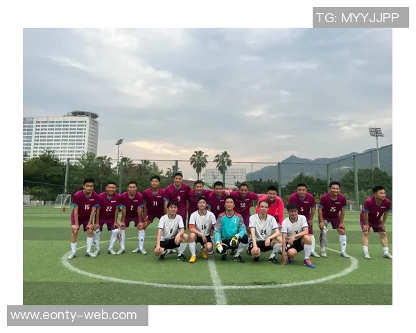 南京足球队奋勇争先展现拼搏精神助力城市文化发展与足球事业繁荣